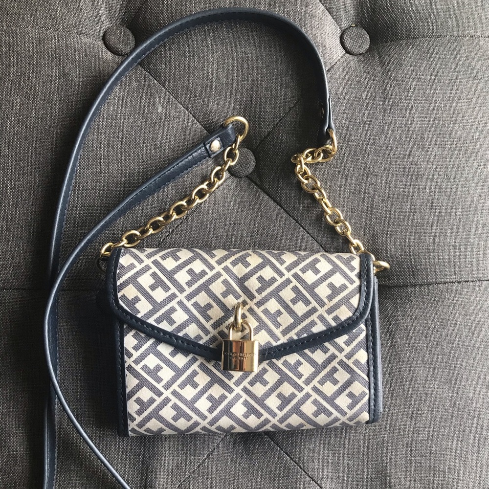 Tommy Hilfiger Clutch